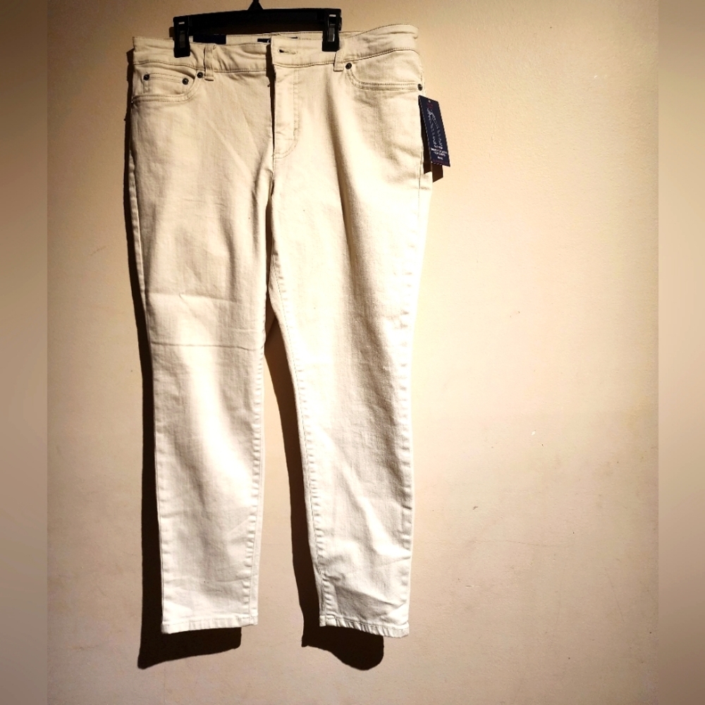 New! CHAPS Mid Rise Slim Leg  Slimming Fit Ankle Jeans